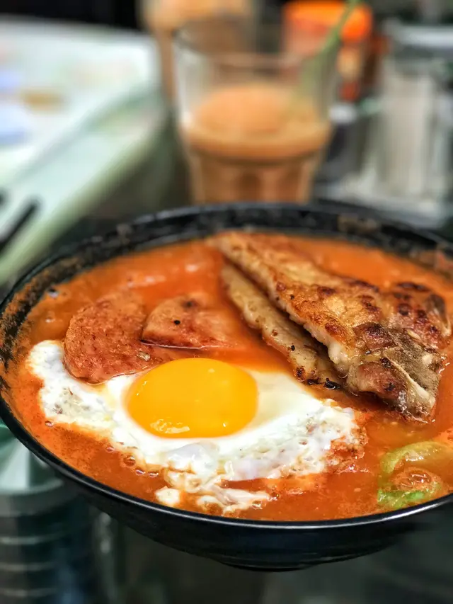 豬扒餐蛋蕃茄通