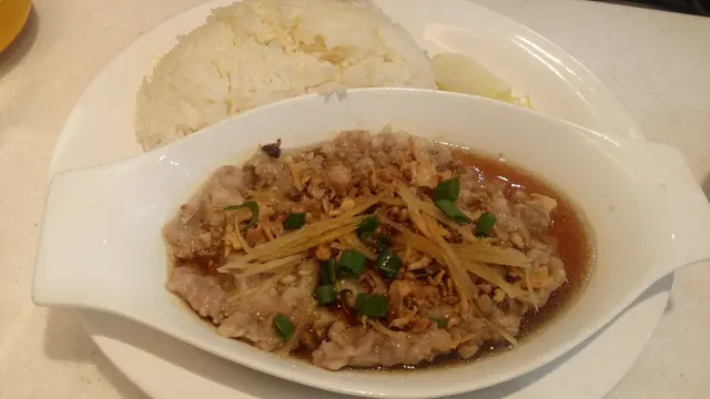 土魷蒸肉餅飯