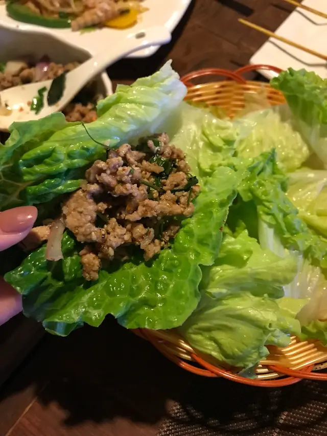 肉碎生菜包豬