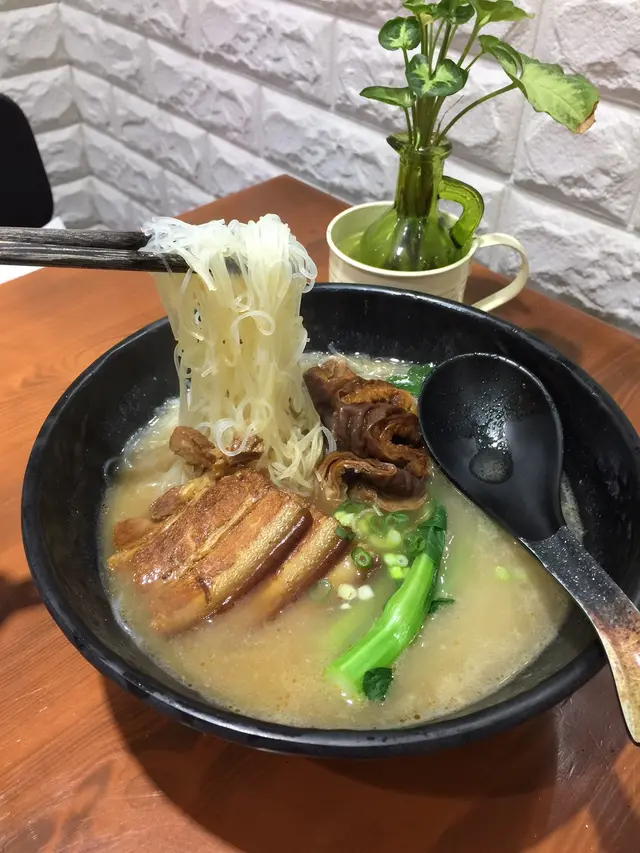 鹵水五花肉/鹵水豬大腸/新竹幼米粉