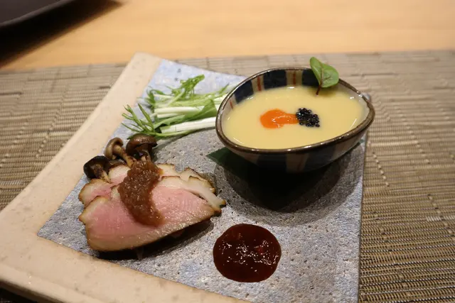 前菜:鴨胸、粟米湯