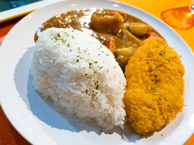 咖哩豬扒飯