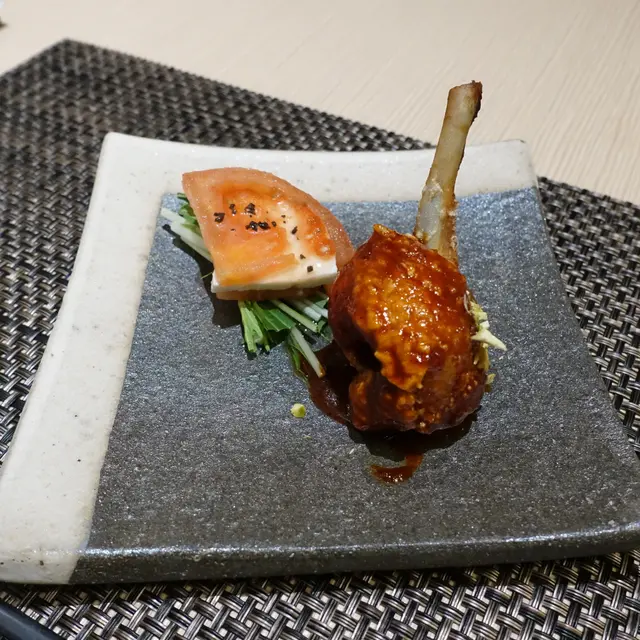 松露油水牛芝士番茄 加 韓式辣椒醬燒雞翼