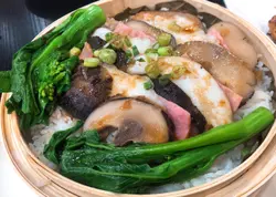 籠仔飯，水煮牛肉