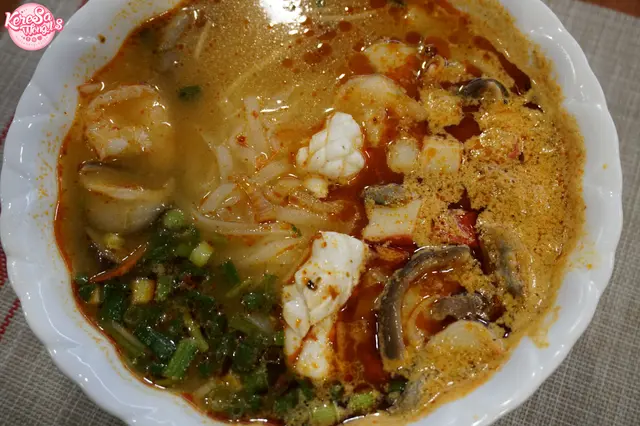 冬蔭功海鮮湯河