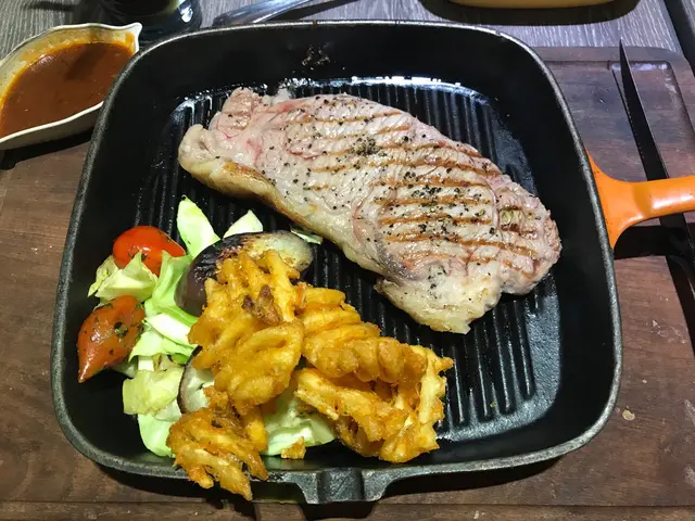 鐵板燒美國榖飼西冷