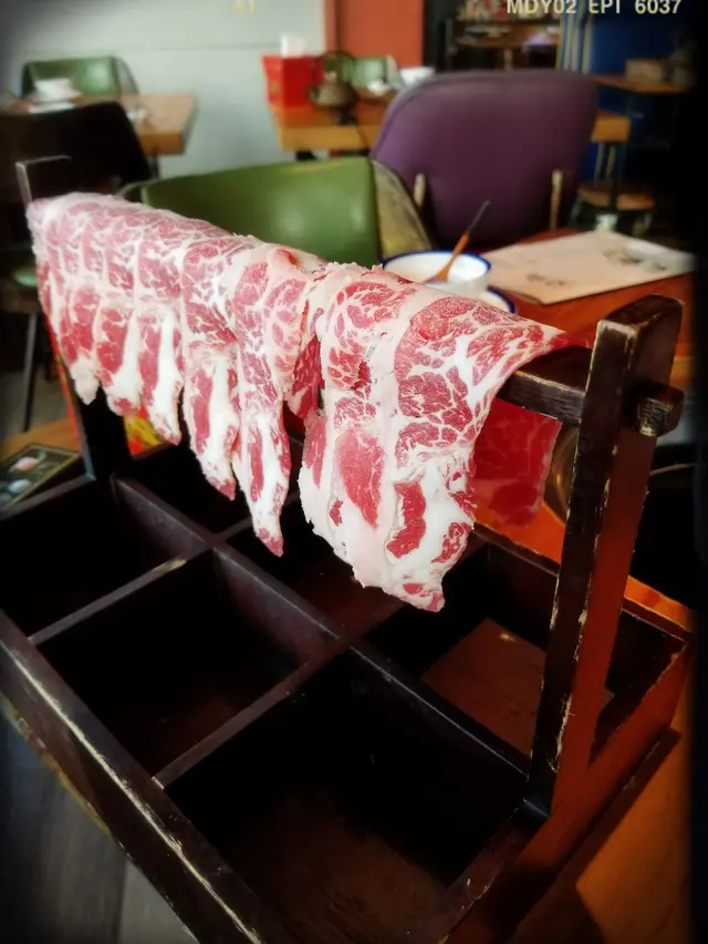掛架頂級安格斯牛頸脊（$188/小）