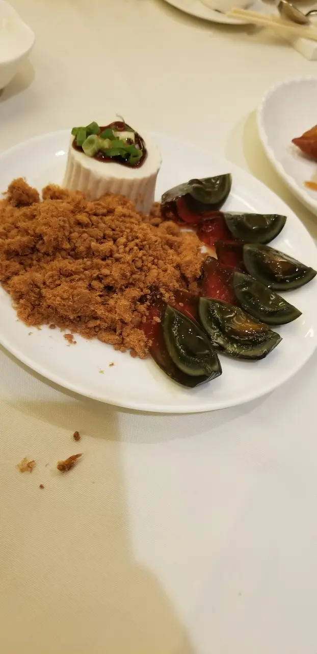 皮蛋肉鬆豆腐
