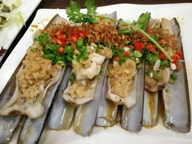 蒜蓉粉絲蒸蟶子皇