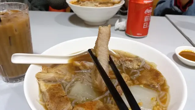 香茅厚切豬扒湯粉