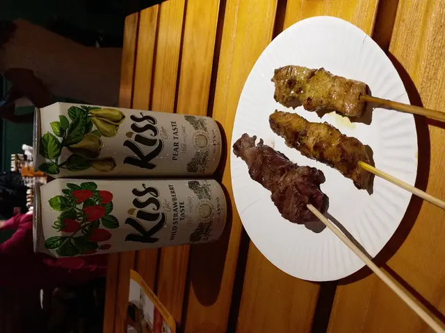 串燒牛柳, 雞, 豬 配 Pear Cider & Strawberry Cider