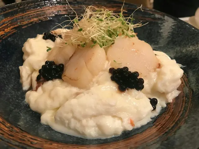 黑醋珠鮮蟹肉帶子炒鮮奶