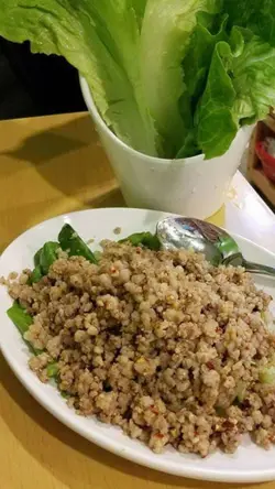 青邁肉碎生菜包