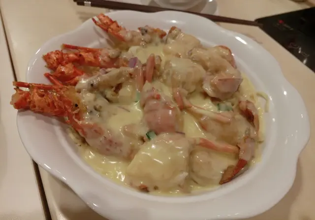 唔識形容，同平時街外食嘅有啲唔同，係好味同鮮味好多！