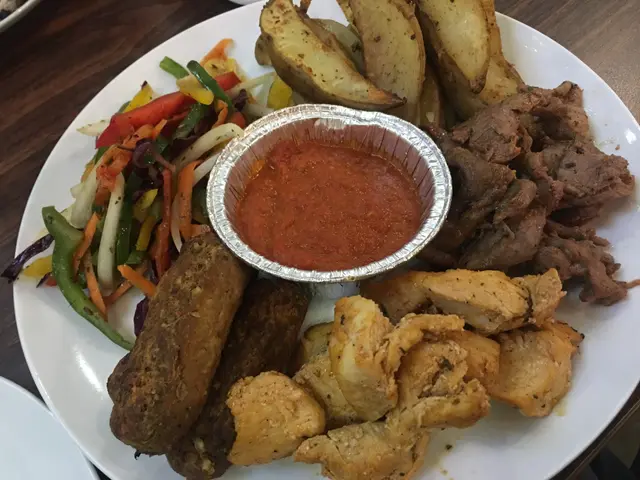 souvlaki platter 烤肉拼盤