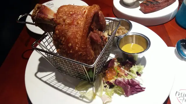 個皮超脆，唔會超咸，味道剛好，仲鎖左滿滿既肉汁