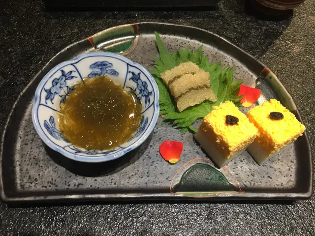 前菜(水雲醋物, 素之籽, 岩石蛋)