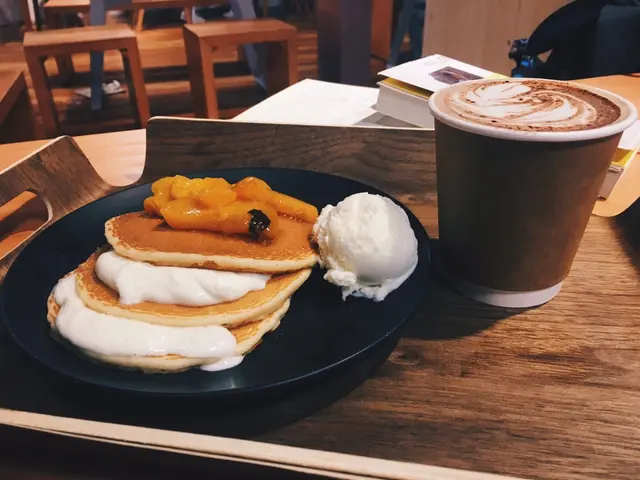 芒果蜜桃班戟配乳酪雪糕