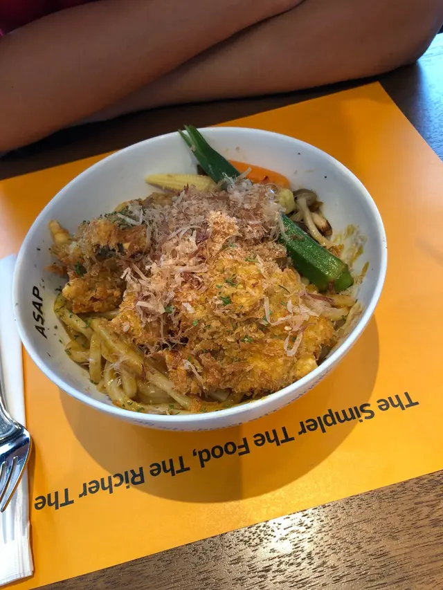 咖哩吉列牛肉撈烏冬