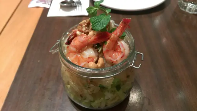 泰式鮮蝦金柚子沙律