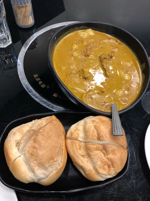 牛腩好淋，啲咖哩都好食，好適合送飯或點包