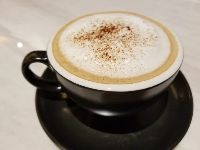 黑朱古力鮮奶咖啡