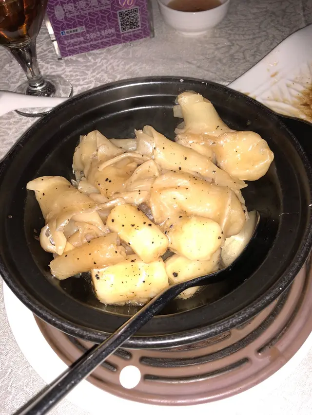 黑松露醬淮山扒花膠