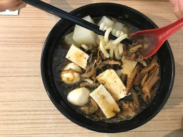 雞絲碗仔翅湯底(配一麵底)