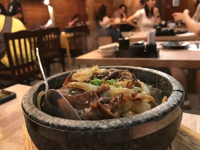 難波牛肉石鍋飯