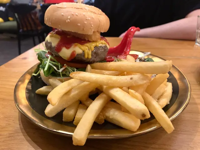 Gang  Gang  Burger