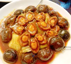 原隻八頭鮑魚扣金錢