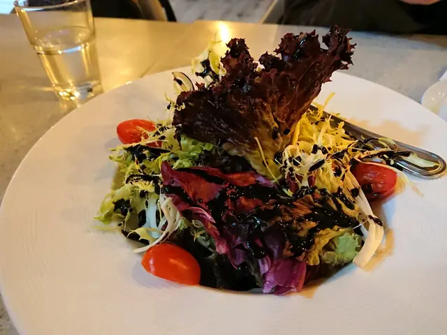 田園沙律配無花果黑醋汁