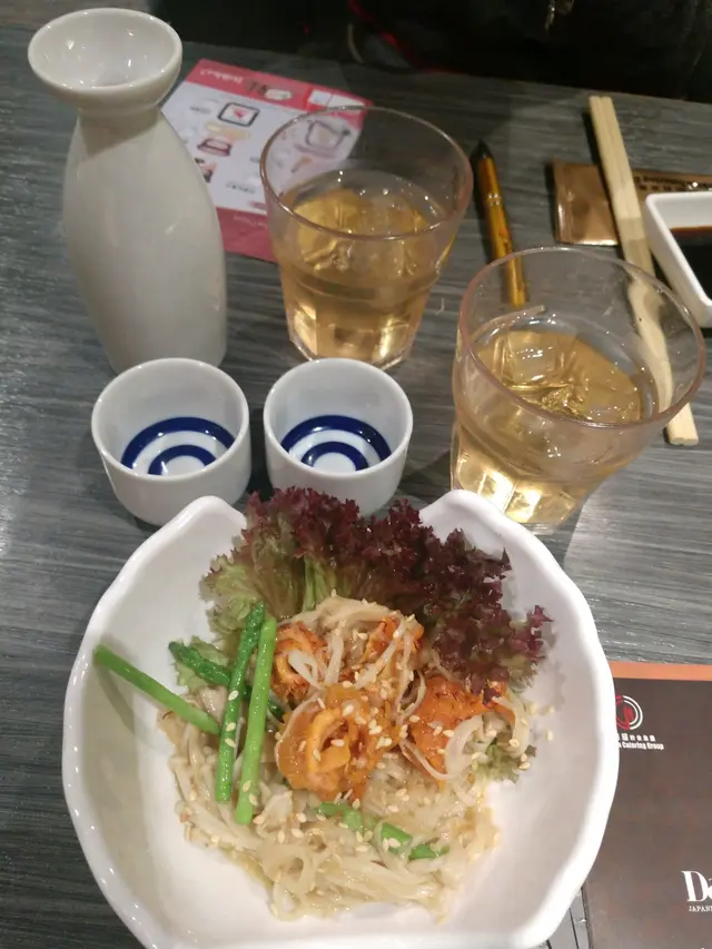 清酒，梅酒，什菇露荀炒珊瑚蚌