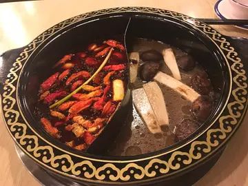 鸳鸯汤底