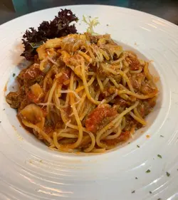 蘑菇粟米肉酱意粉