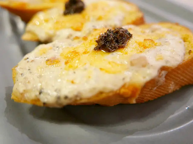 辣肉腸松露芝士脆多士