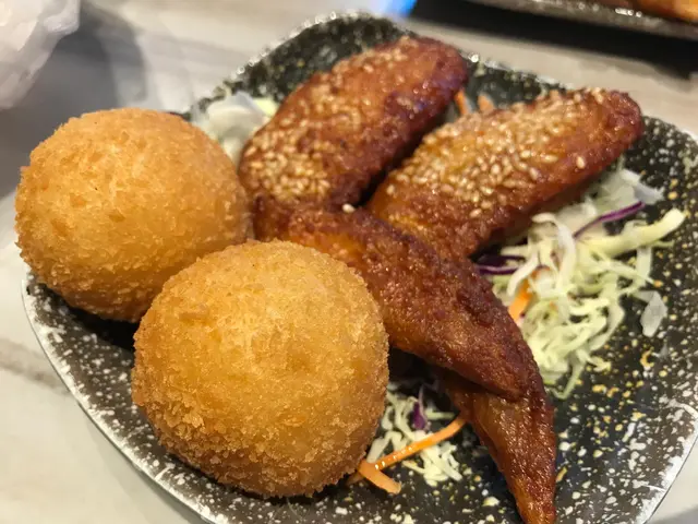 芝麻雞翼&榴連波波