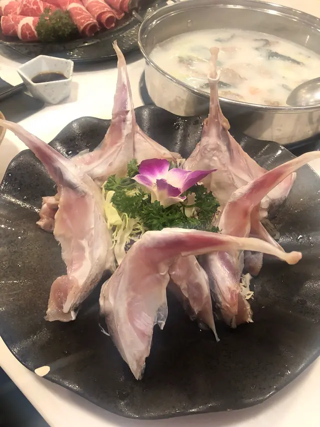 鮮嫩魚下巴(3角)