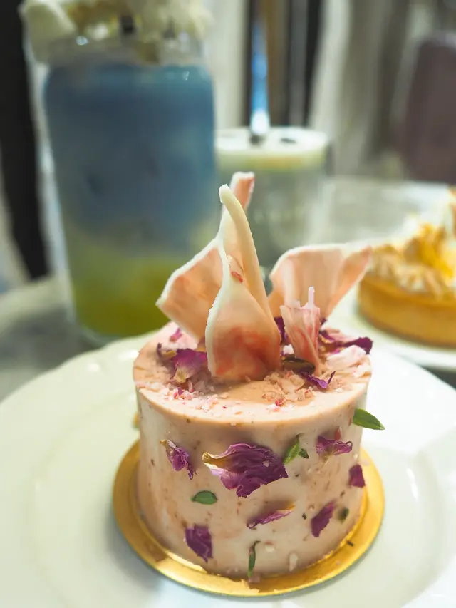 玫瑰士多啤梨芝士蛋糕