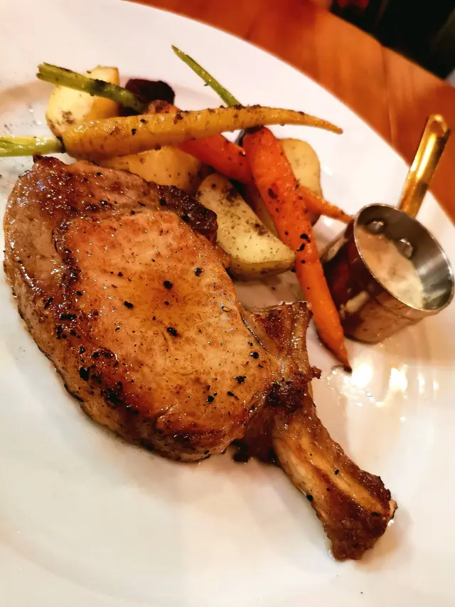 燒西班牙伊比利豬鞍架