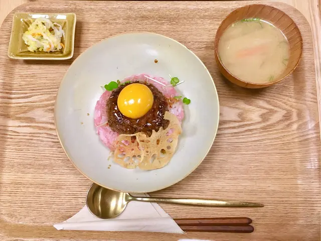 和王牛漢堡丼