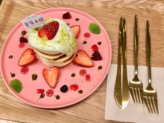 開心果士多啤梨米粉pancakes