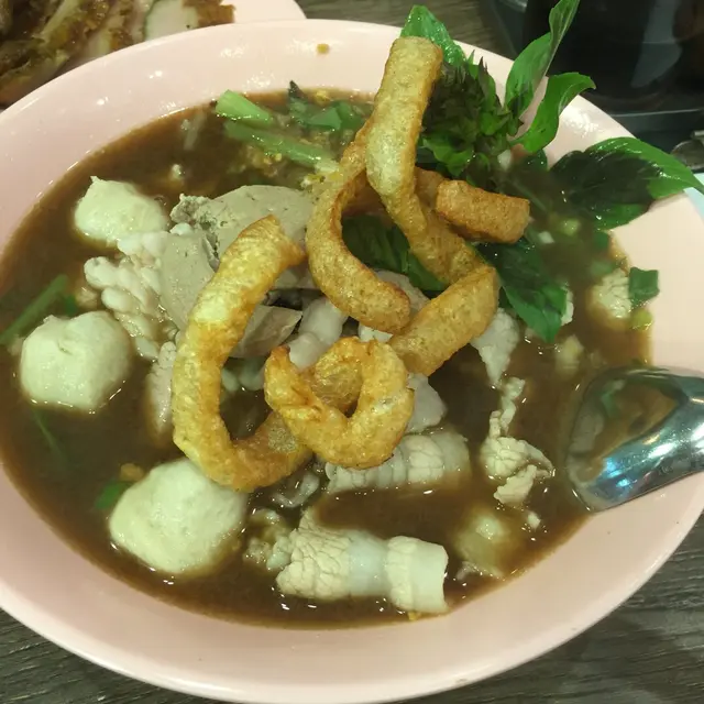 豬肉船麵