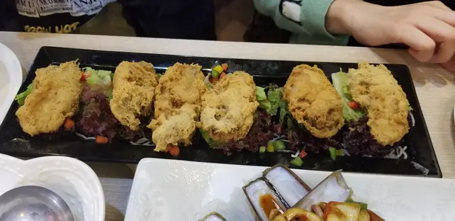 超正。　新鮮即炸，超熱（小心燙口）好脆口，內面剛剛熟，好滑好鮮甜（喜歡食蠔朋友，一定要試）（推介）