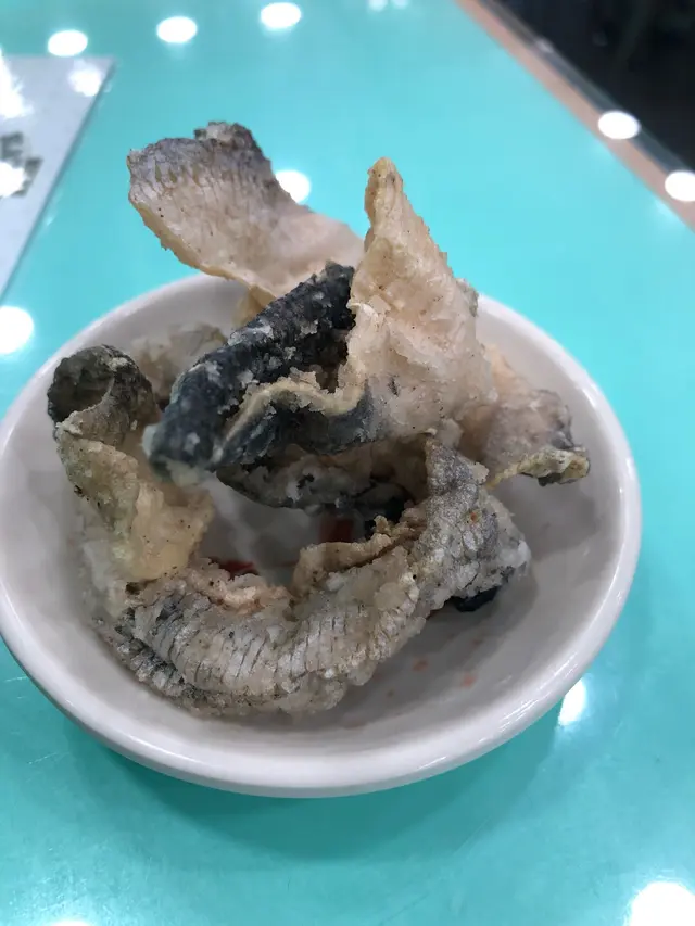 自家製鮮炸魚皮