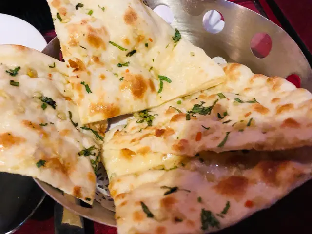 onion kulcha
