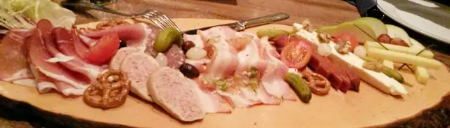 可惜大部分火腿都混有牛肉成分