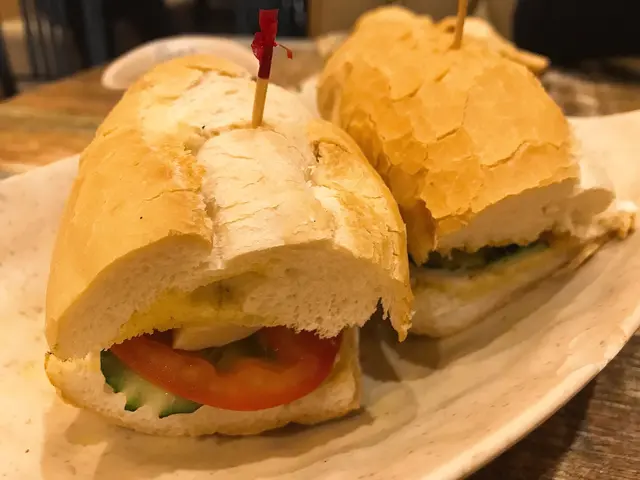 越式札肉三文治