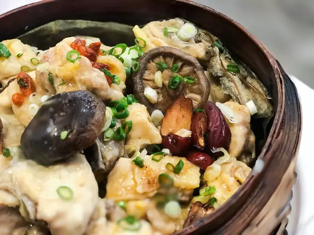 紅棗杞子荷葉蒸雞