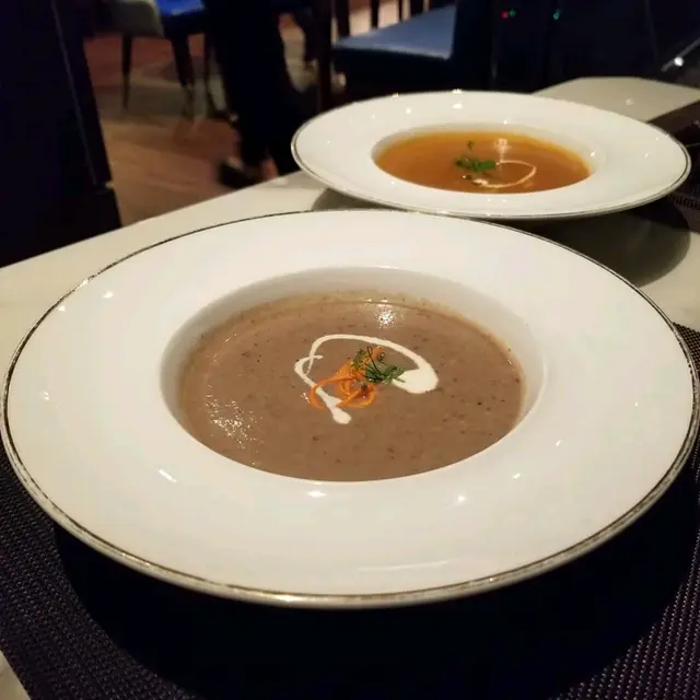 蟲草花黑松露野菌湯